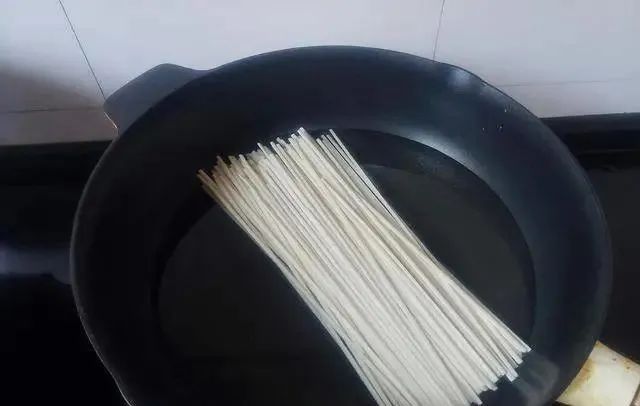 105ca8a458c9583ed705e566af010838.jpeg