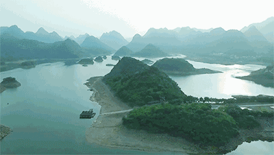 34c4ce54f2970a53753d71ed76b3b9e5.gif