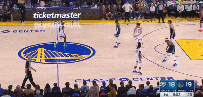 9d51fdee475c67e7e6fe64c67e59c32d.gif