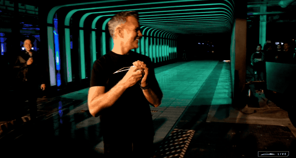 ef4d775de843774b7676cb20b4d1de29.gif