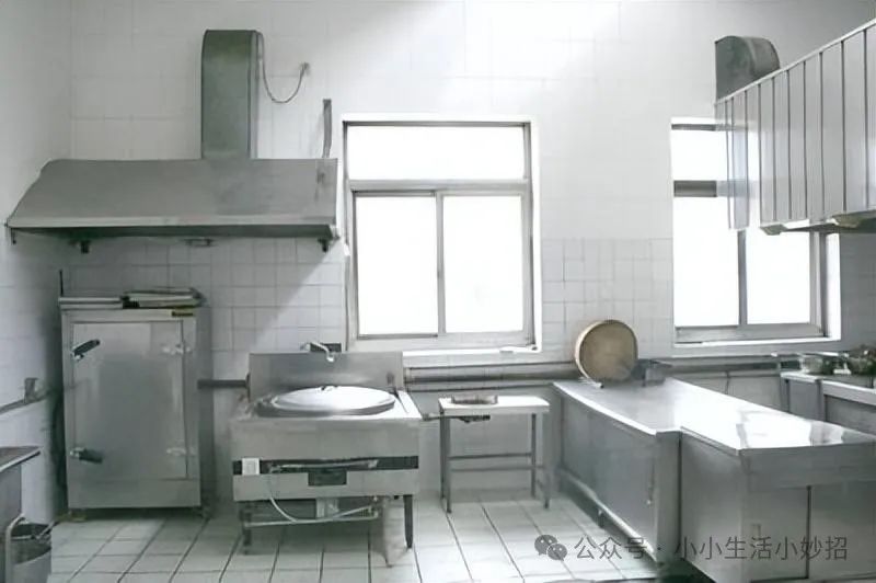 da8fe0ab17254676a8786be6d5b3b394.jpeg