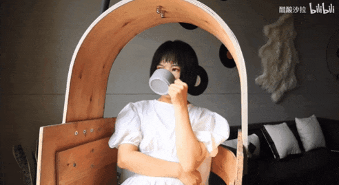 925842a96727f80cf61eb8000a838f4b.gif