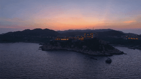 89753f1759fcf5e4ac8d6c64a74300e3.gif
