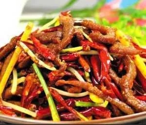 美食推荐：韭菜蛋卷，干煸牛肉丝，洋葱炒肚丝，红油百叶的做法 ...