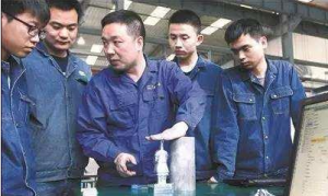 职场上，作为职场老人，你会认真教职场新人么？