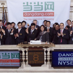 李国庆再次上演武装夺权！带20多人暴力夺资料，公章还不够用？ ... ...