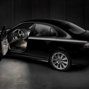 小米可能收购萨博汽车