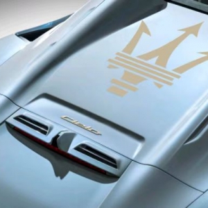 3.0T＋V6，玛莎拉蒂MC20 Cielo起售价270万，年轻人谁不爱