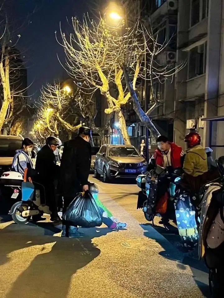 “我的好大儿！”杭州妈妈朋友圈记录儿子“壮举”，被赞爆 ...