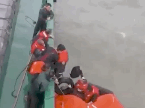 13人全部获救！“永大99”轮，好样的！