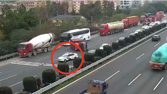 “全网寻找皖·N1933警车！”