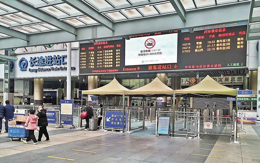 港媒：下月初返內地或「0+3」!李家超：取消黄码！