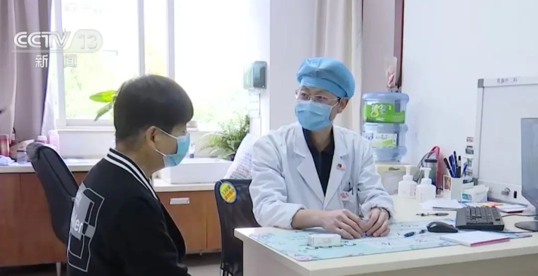 注意！出现这些症状可能正在转重症