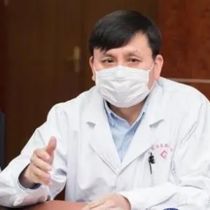 张文宏：奥密克戎引起重症肺炎的比例低