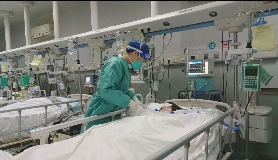 感染后48小时内用药？事关新冠重症救治，武汉协和专家这么说→ ... ... ... ... ...