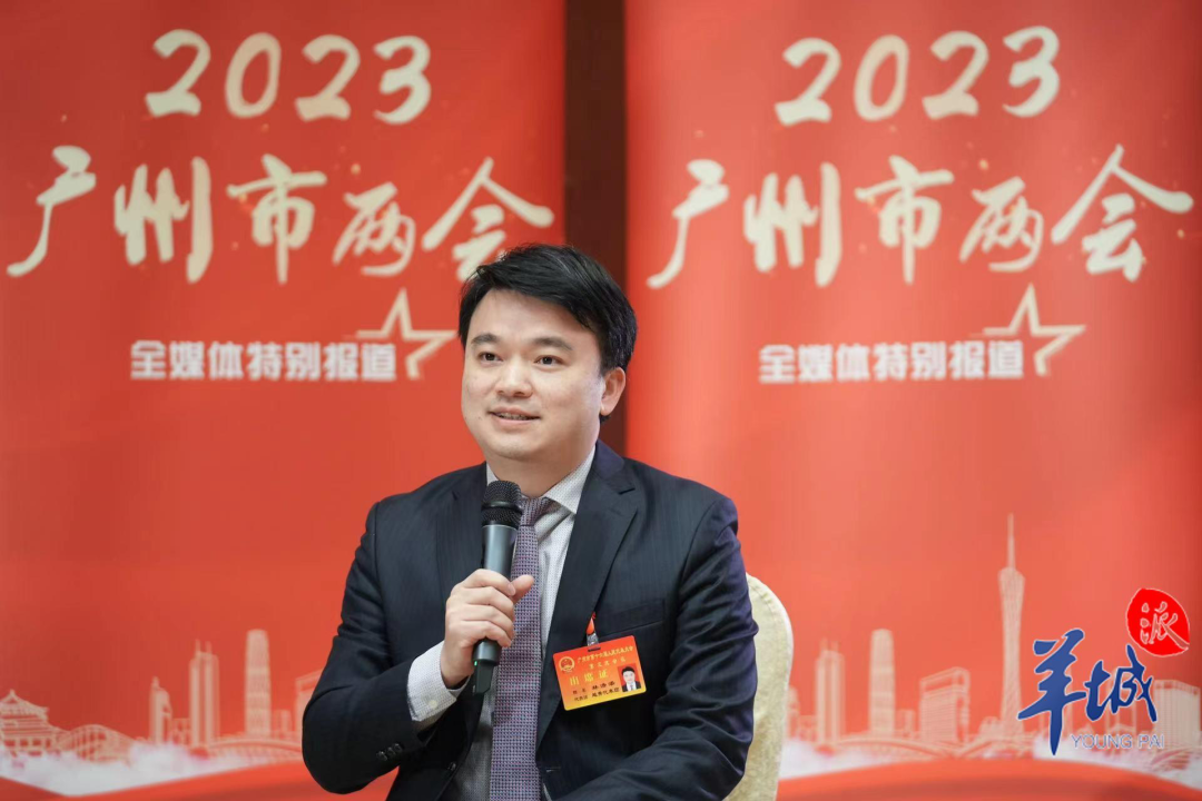 新冠病毒会直接感染眼睛？专家回应→