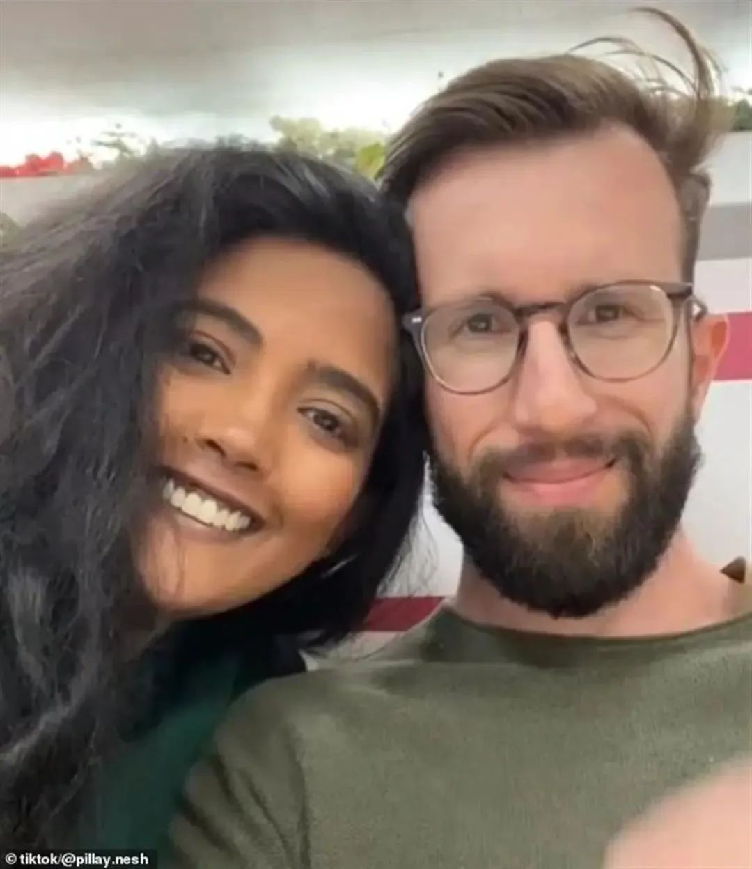 现实版偶像剧！妻子失忆后重新爱上丈夫