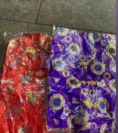 打开快递一看，竟是两件寿衣！男子立即报警……