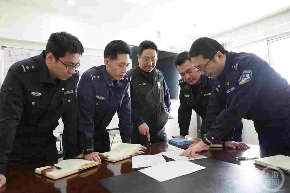 “新员工”同时在多家企业入职领底薪，“套路应聘”诈骗5000多万元  ！ ...
