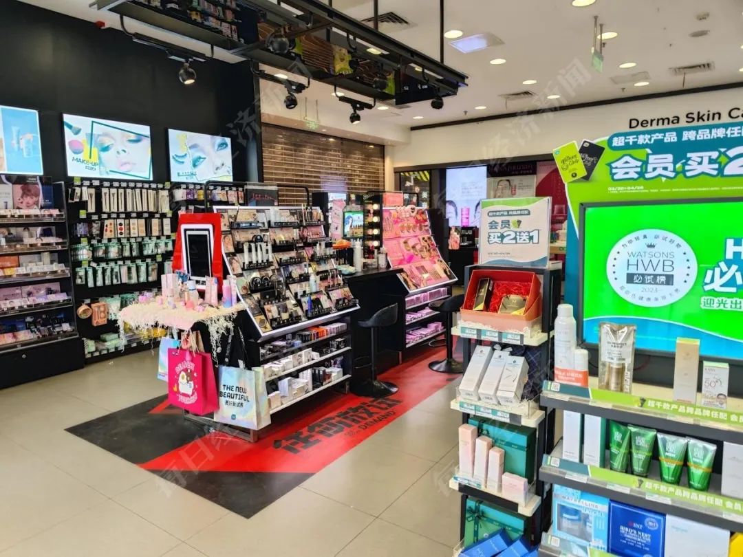 300多家门店，突然关闭！网友：正被年轻人抛弃