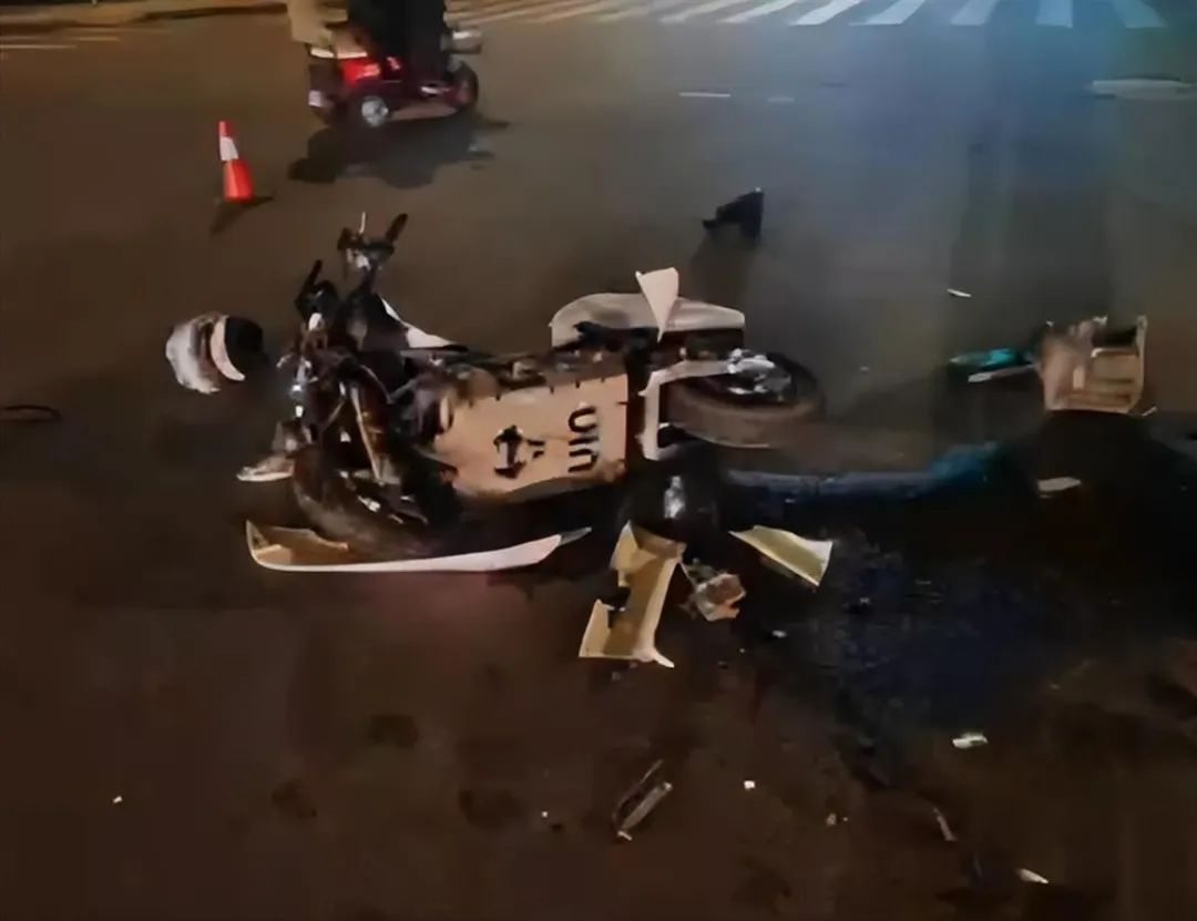 年轻网红遭遇车祸不幸遇难！当地居民：他很阳光