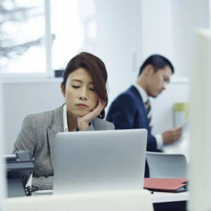 “带头抵抗加班，我离职了”