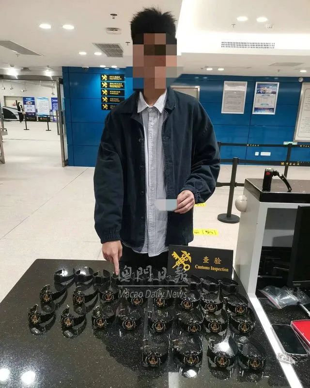 一名澳门居民日前身藏30只卡西欧电子手表被查获