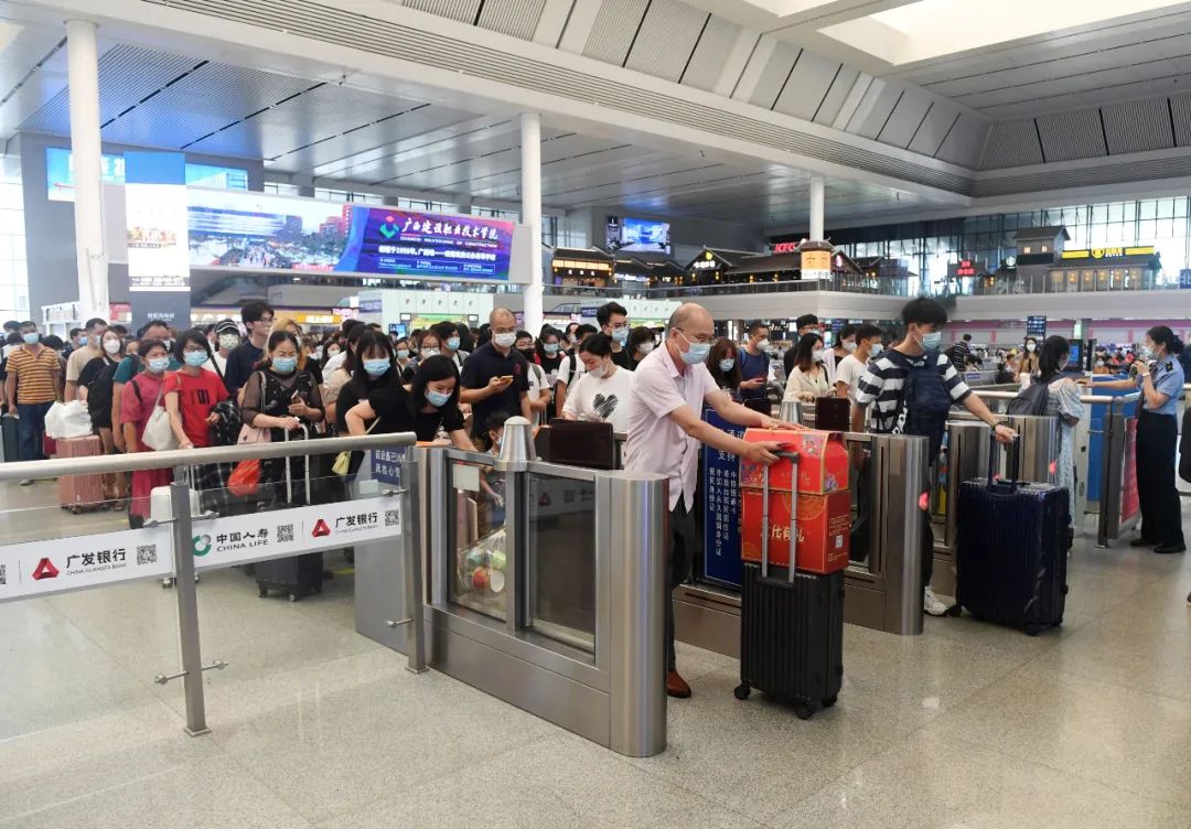 增开班次来了！没抢到“五一”火车票的看这里→