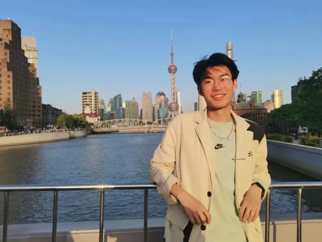 酸了，这个同济学霸66门课满绩！还会造船