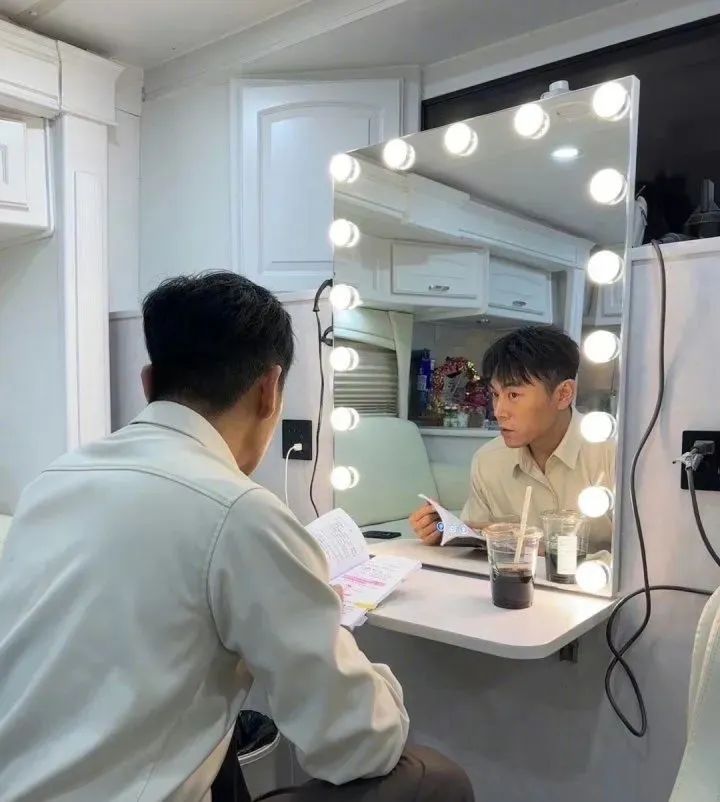 知名男演员狂瘦20斤，妻子晒出秘诀后提醒：别学！