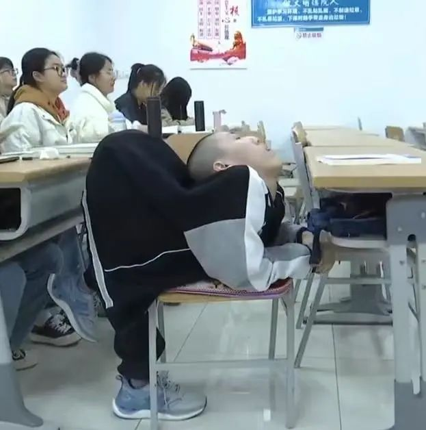 “我向来都在强者之列”