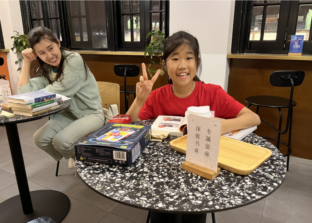 深夜书店节来了！上海36家品牌书店为夜间经济注入新活力