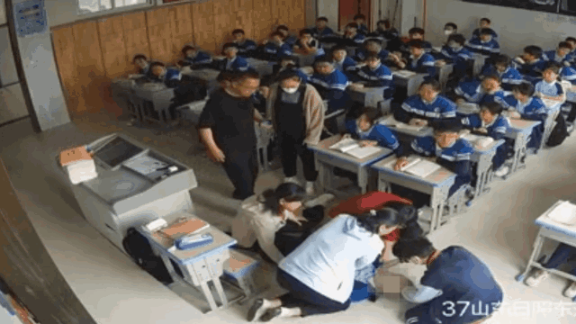 14岁女孩心脏骤停！教室上演生死救援