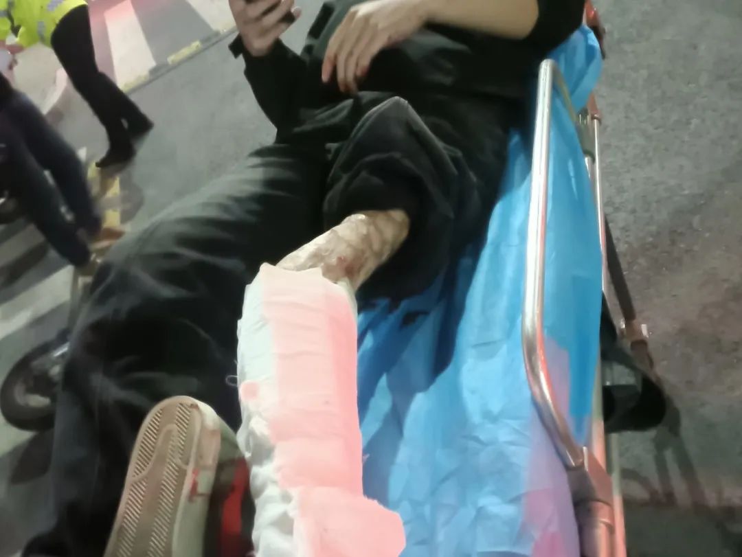 这2000块钱，救了一个人，暖了一颗心！