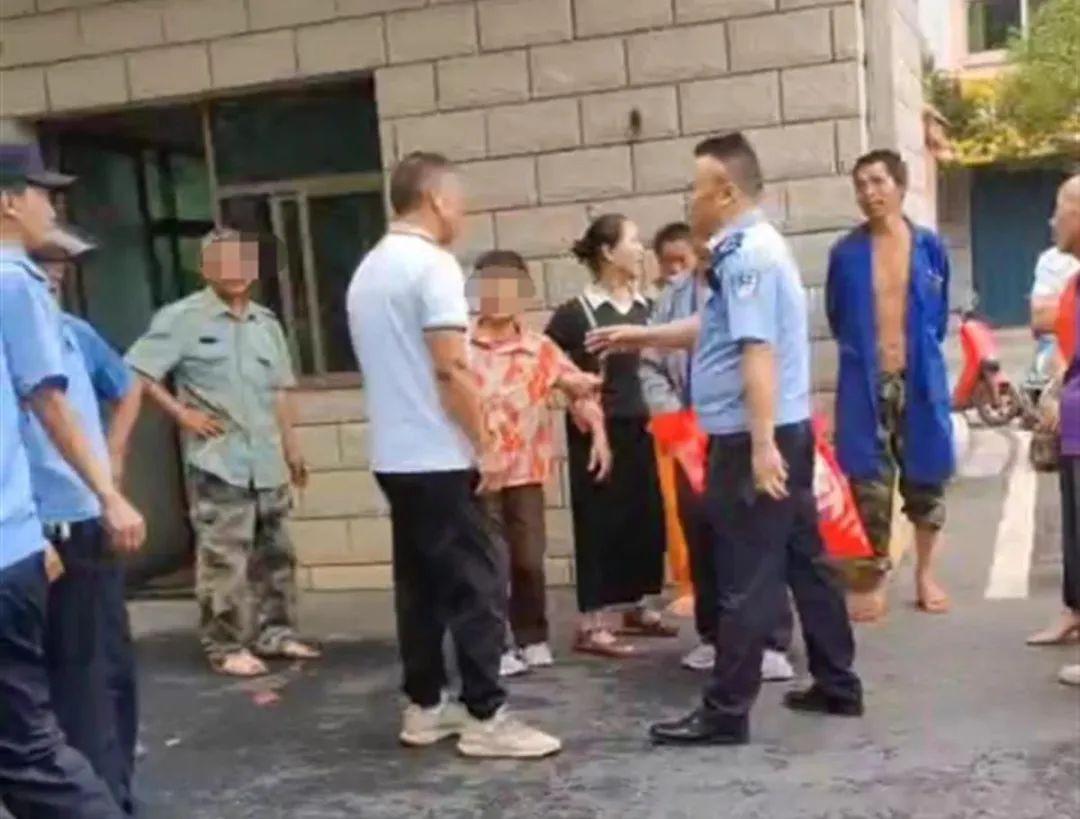 5岁女孩当场身亡！网传“一地村书记醉驾致1死4伤”，知情人士透露…… ...
