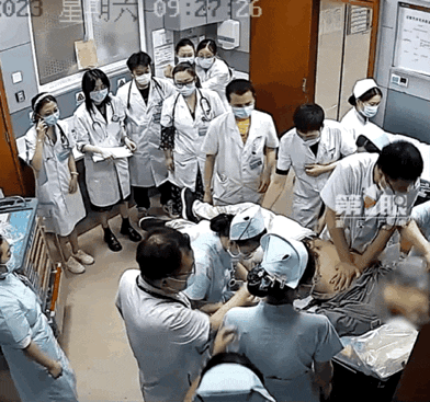“不用再按了，好痛呦！”