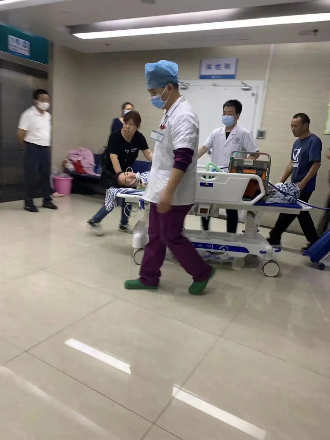 填志愿的关键时刻她却住进了ICU！高考585分曾梦想读军校…… ...