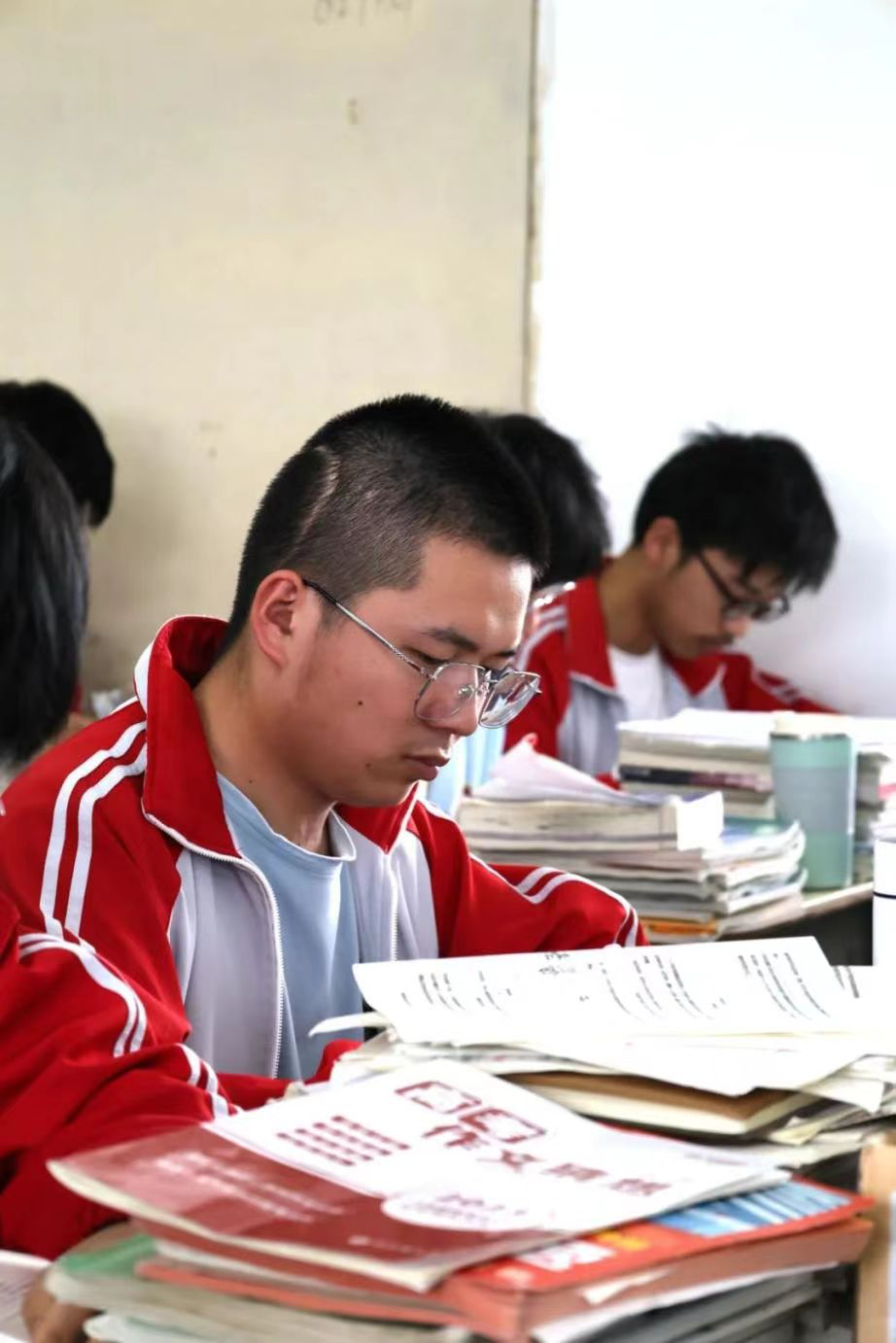 经历3次开颅的轮椅少年，“希望读师范类专业”