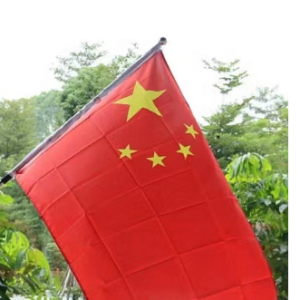 种地不能打广告？城管拔瓜农广告旗，官方通报→
