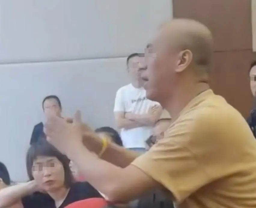 学生期末单科考了8分？官方回应：全面整改，退还2300多万元！ ...