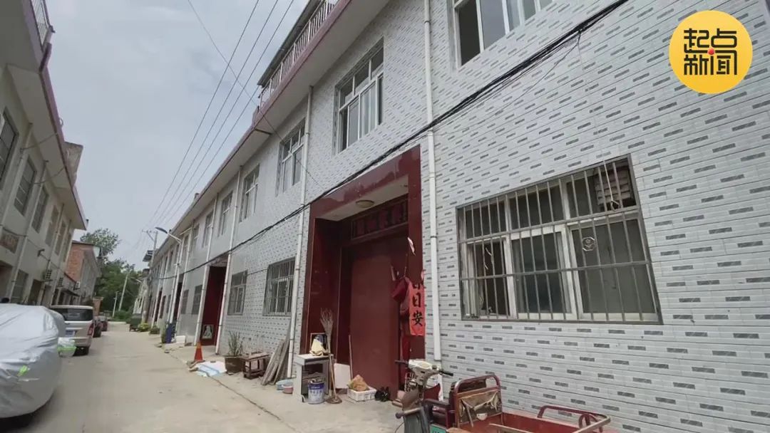 西安一男大学生疑被骗到缅甸，已失联两周！朋友圈都是兼职，亲属最新发声 ... ...