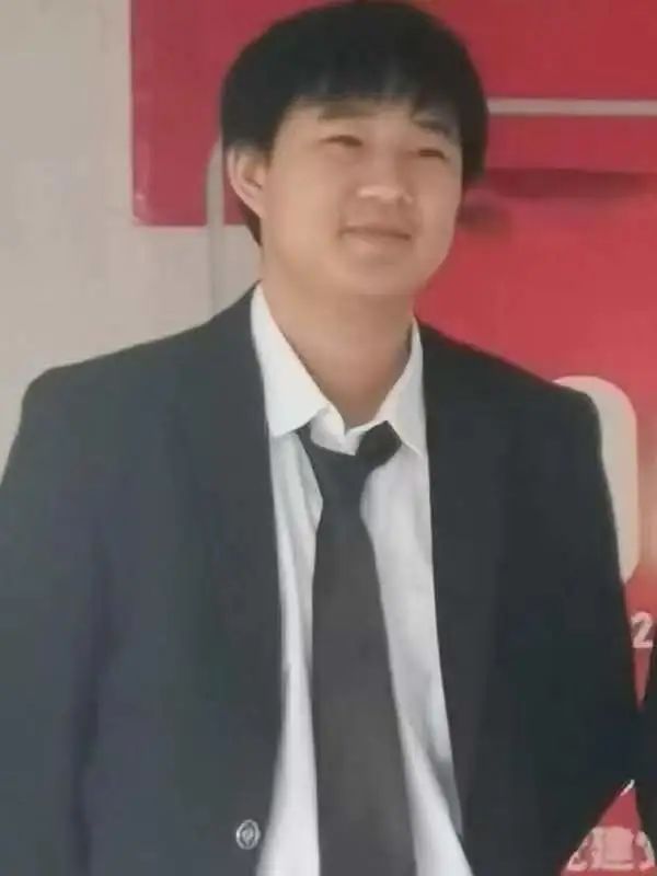 18岁小伙离世，曾发朋友圈：替我好好看看这个世界……