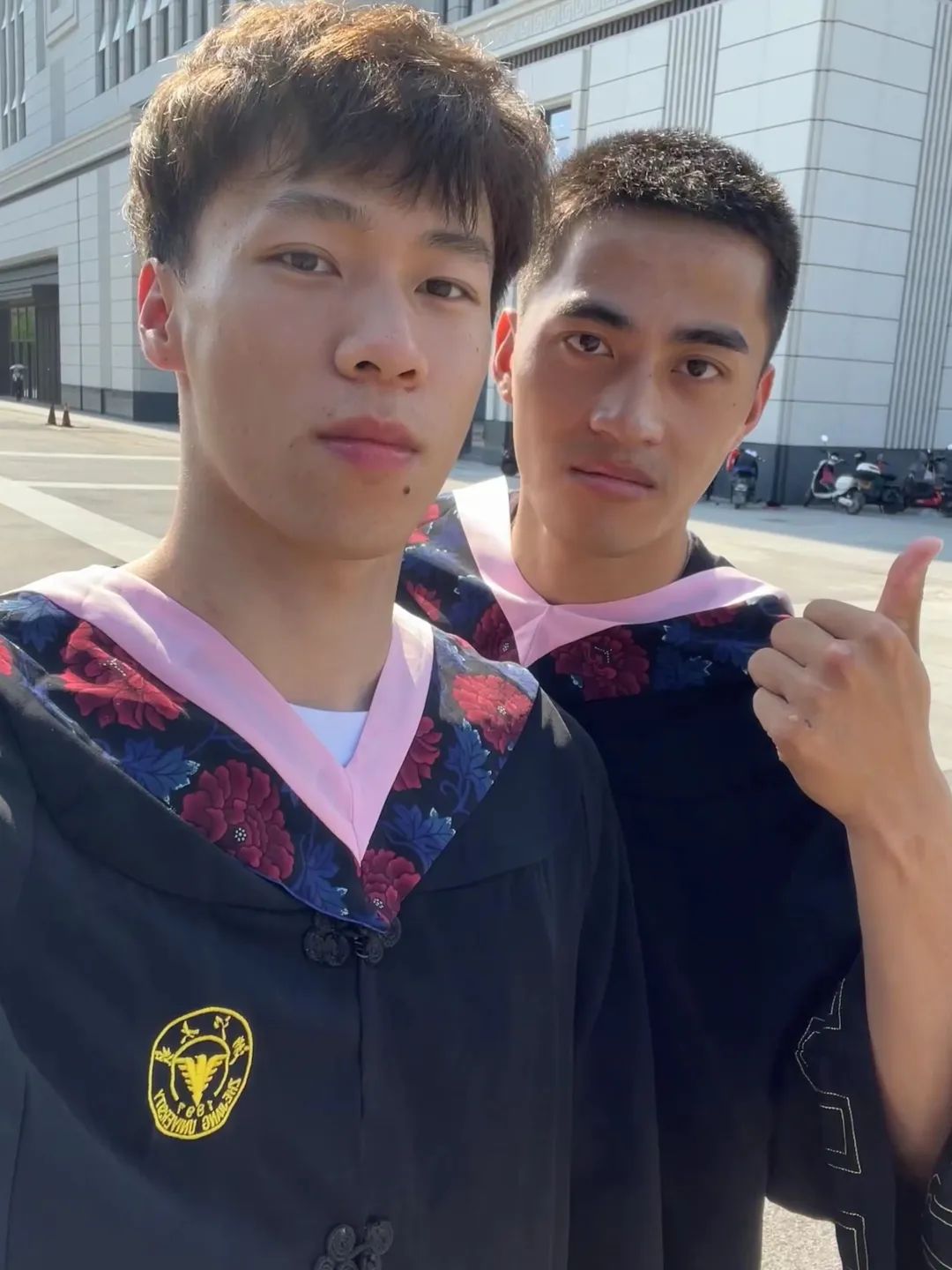 好样的！浙大这对“兄弟”，接力参军！