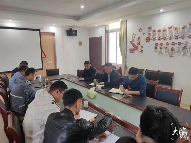 130名师生中毒，7人死亡！犯罪嫌疑人潜逃26年后落网，细节披露→ ... ...