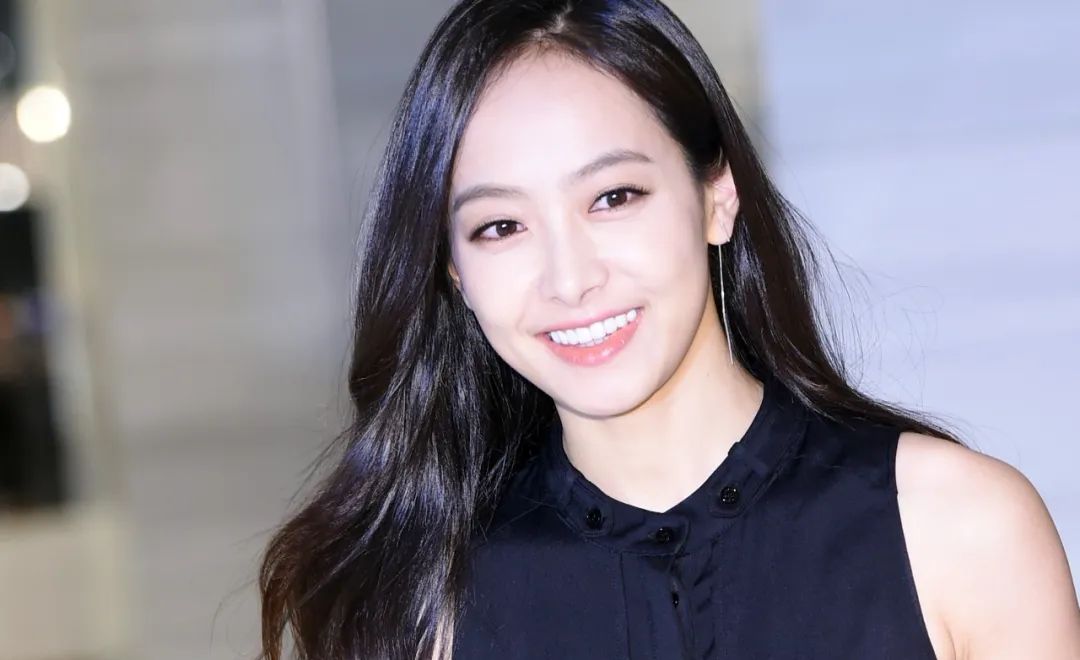 知名女星被怼上热搜，当事方紧急致歉