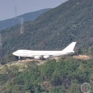 一地景区“降落”大型客机？工作人员回应