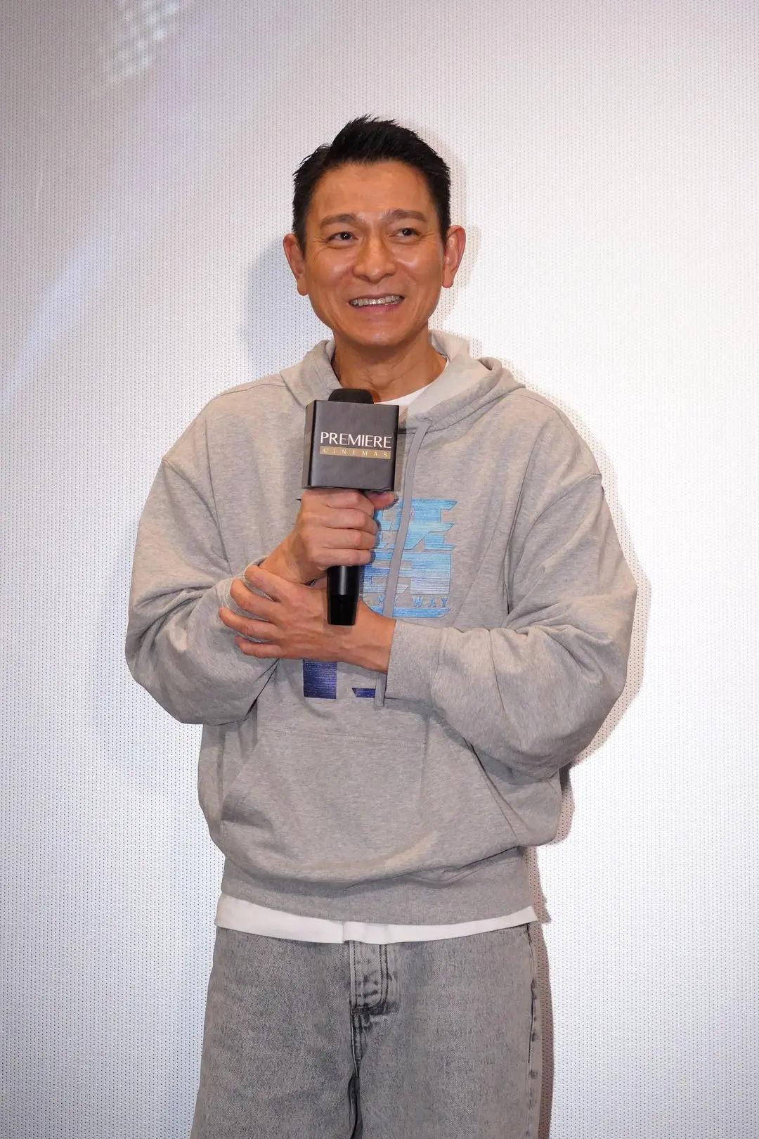 刘德华自曝：担心女儿网络安全，不给她手机，上网都要陪着 ... ...