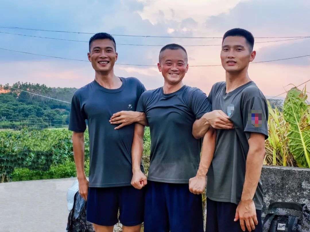 曾经逃学的少年，荣立二等功！