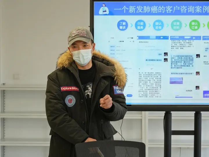 当陪诊成为生意，“临时家人”们却这么说……