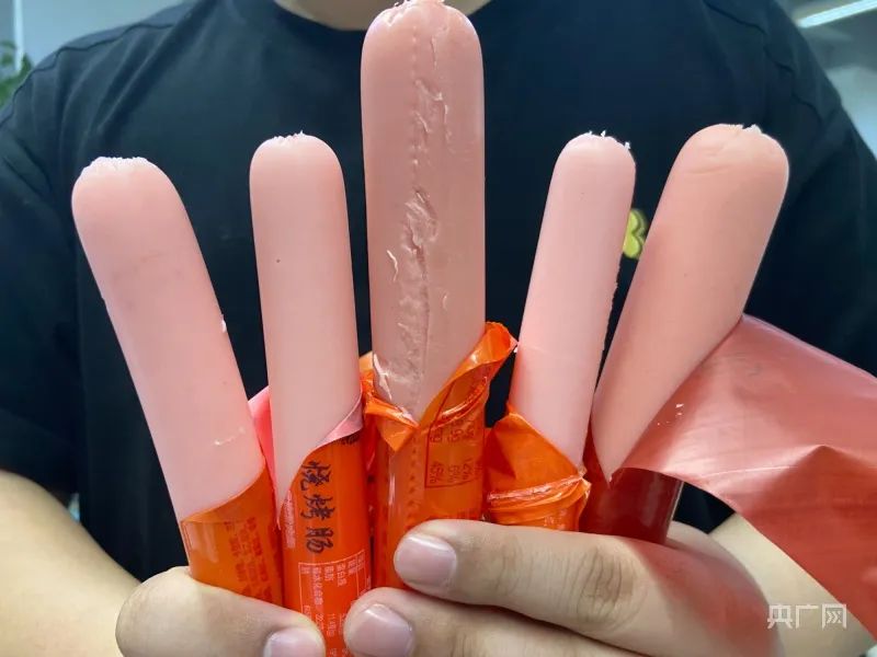热搜爆了！这款“网红零食”塌房！